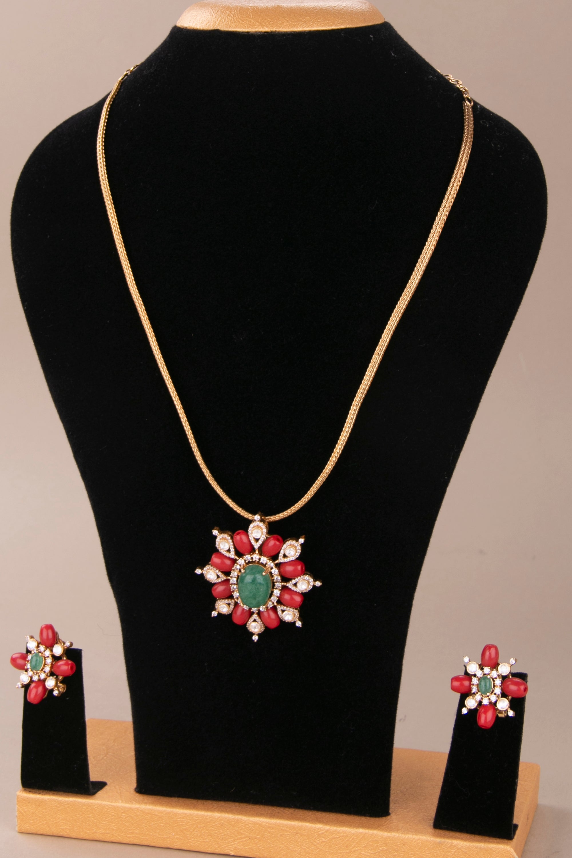 Coral Pendant Set