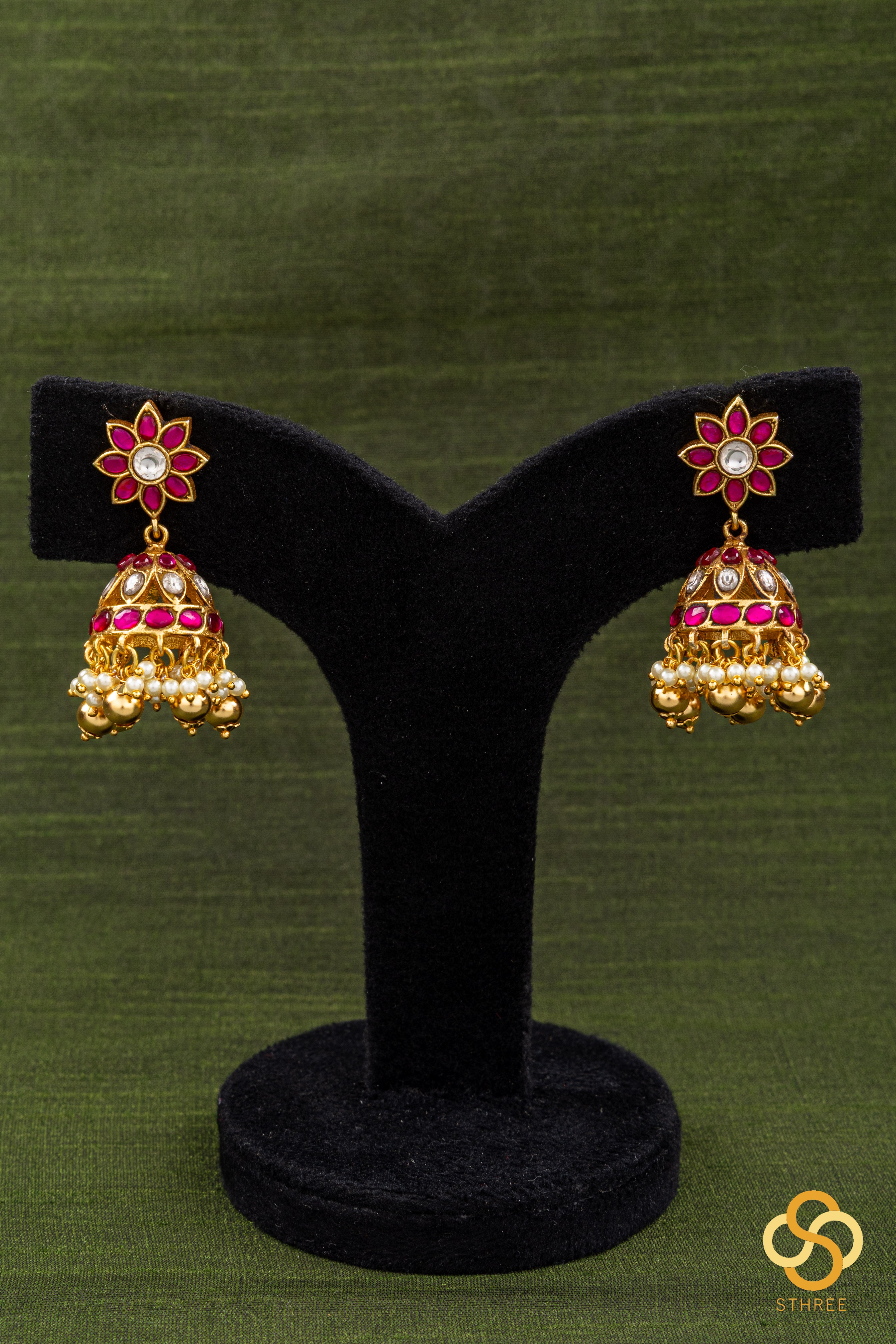 Jadau kundan with Mayil pendent Necklace  - Ruby red