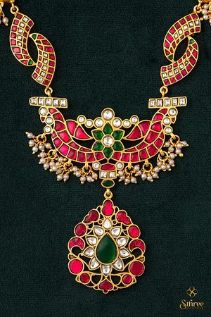 Annapakshi Haram - Ruby red