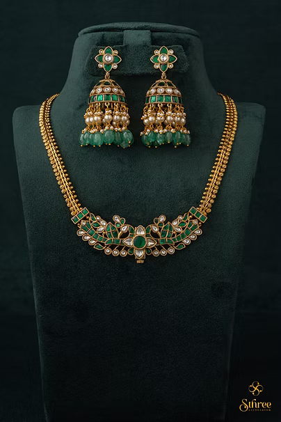 Antique peacock choker - Emerald green