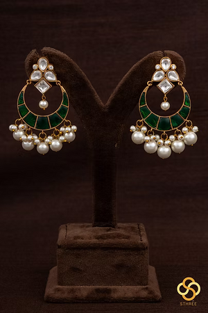 Chandbali Pendant with pearls - Emerald green