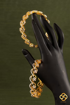 Diamond pattern flower bangles - Set of 2