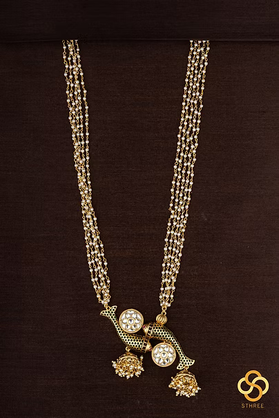 Double Fish Jadau Kundan Pendant with Pearls