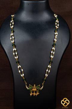 Pearls with Double kili pendant - Emerald green