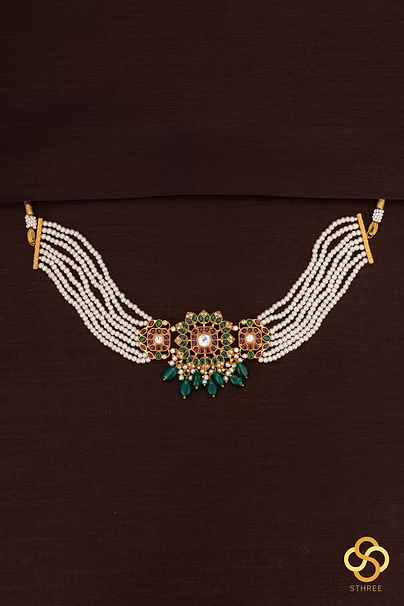 Emerald green choker set - Green beads hangings