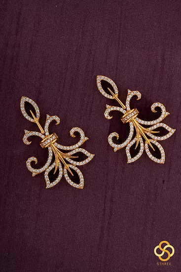 Diamond Pattern Floral Neckpiece Set