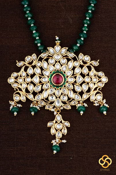 Green beads with kundan pendant