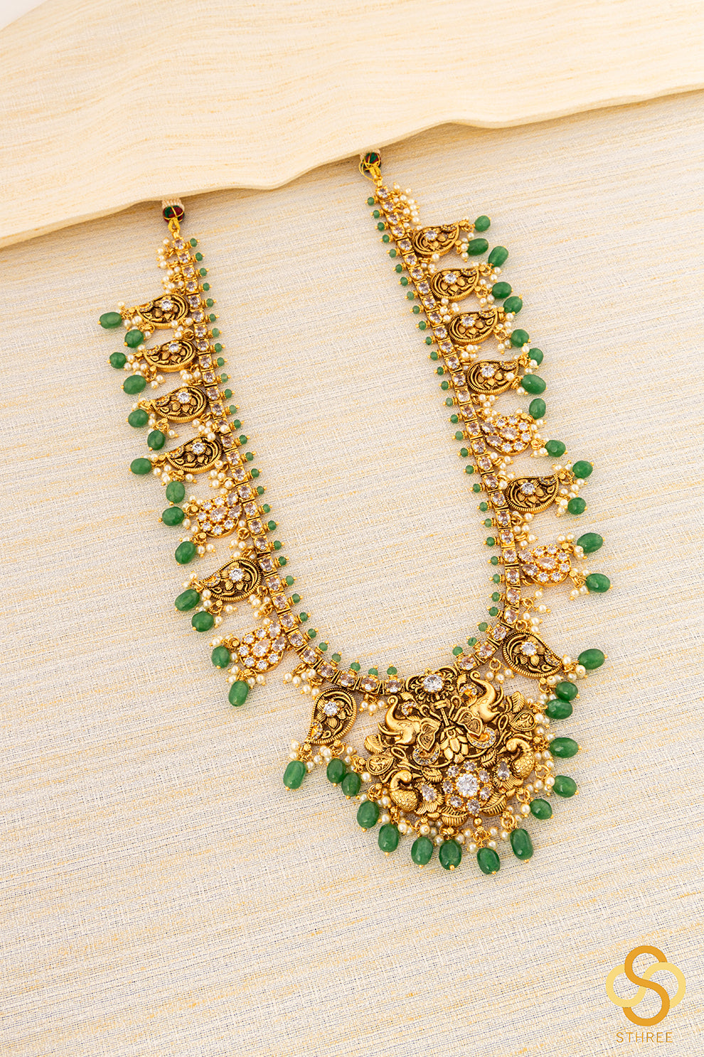 Guttapusalu - Zircons and Emerald Colour Beads