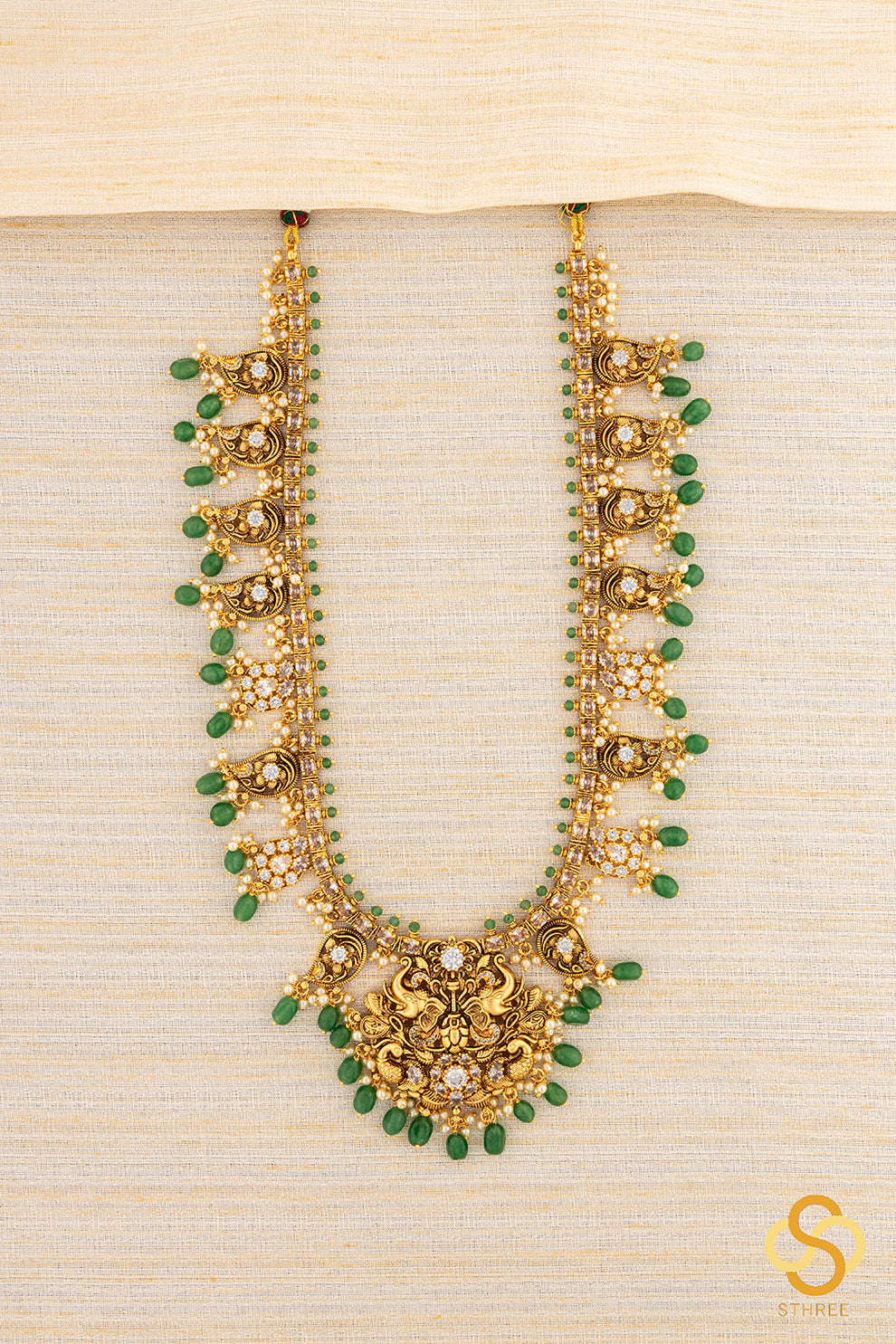 Guttapusalu - Zircons and Emerald Colour Beads