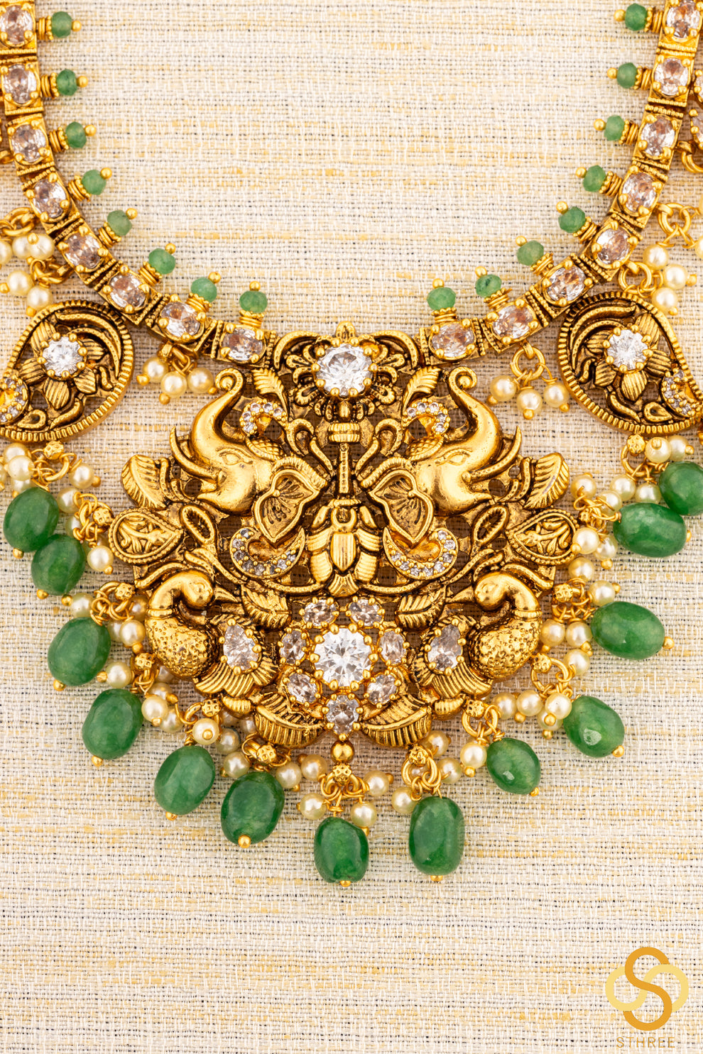 Guttapusalu - Zircons and Emerald Colour Beads