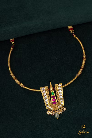 Hasli set - Thirumann pendant