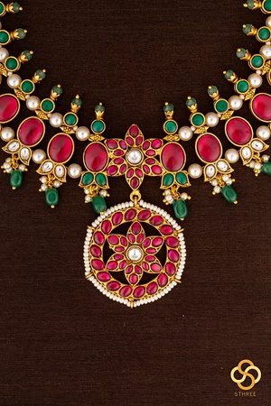 Kemp Haram and pearls set