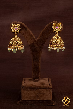Lakshmi necklace set - Mogappu and pendant