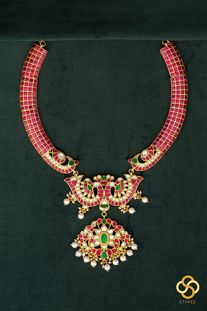 Mayura Kanthi Haram - Kemp Red