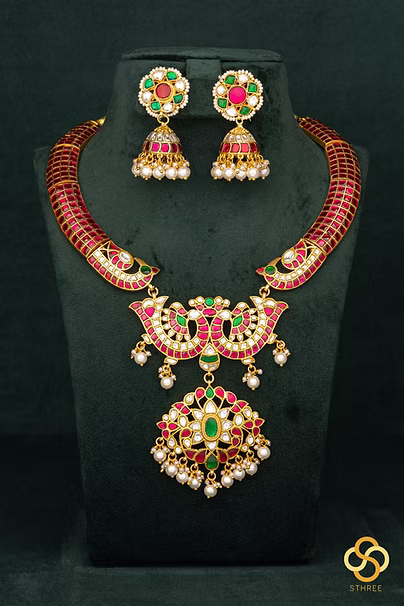 Mayura Kanthi Haram - Kemp Red