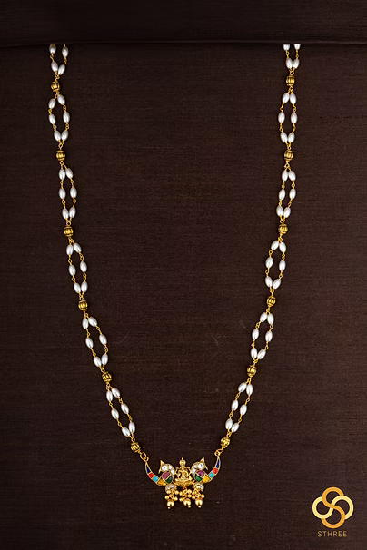Pearls with Double kili pendant - Navarathna