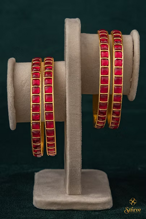 Ruby red Square cut - Set of 4