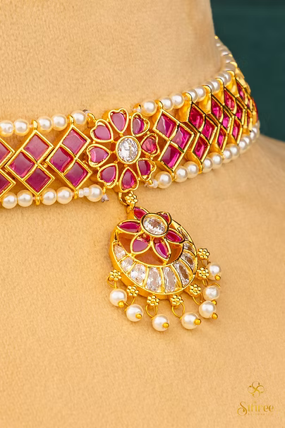 Traditional Kemp Choker - Ruby red with Pearls