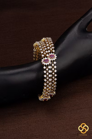 Zircon with Ruby red - Set of 2