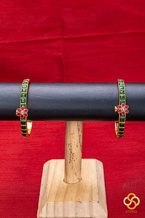 Antique Jadau Kundan Bangles - Emerald Green with Ruby Red Mogappu