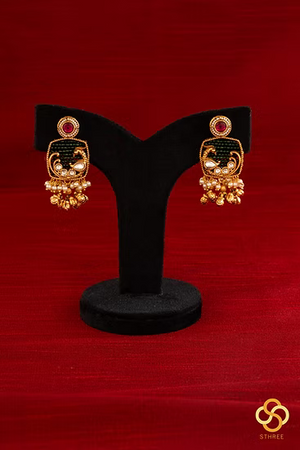 Emerald Green (7 Liner) with Jadau Kundan Pendant - Red Mogappu