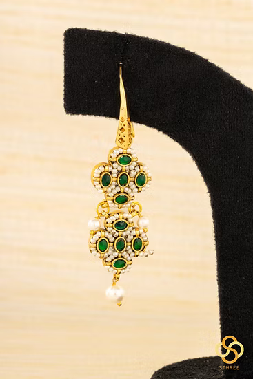 Jadau Kundan hook earrings - Pearls and emerald kundan