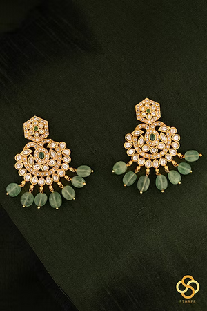 Kundan Pendant with Two Liner Green Beads