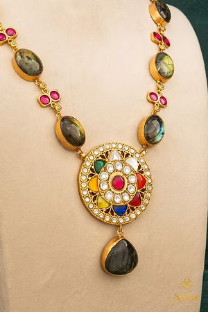 Labdorite Cabachon necklace set with Navarathna Pendant