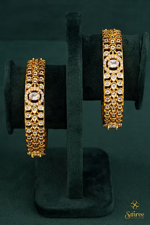Leaf Pattern with Mogappu, Zircon Bangle