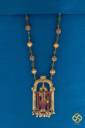 Meenakshi  Amman (Big) Jadau kundan with Green / Gold Balls
