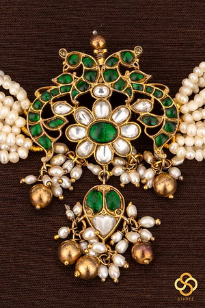 925 Silver - Pearls with Mayil Pendant - Emerald green
