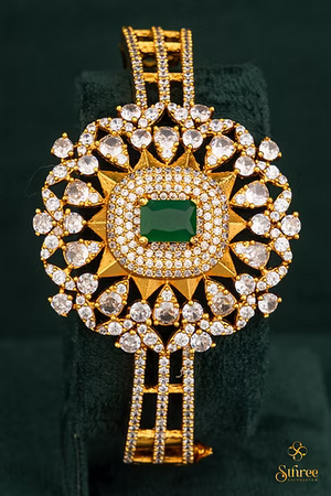 Zircon Kada - White and Green - Single Piece